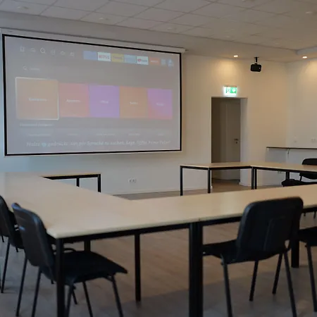 米拉诺酒店 招待所 3*